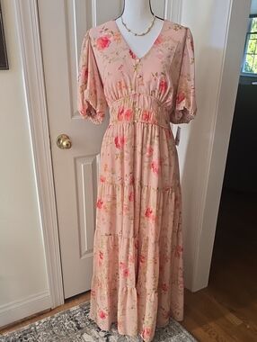 Melonie Brand Women's Plus Peach Floral V-Neck Spring or Summer Dress Size 16W.